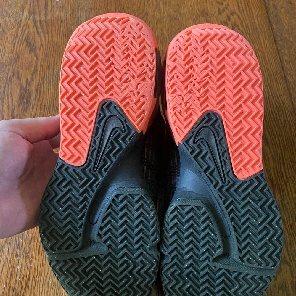 Nike Lebron Witness 6 Size 10 - Black Sequoia Crimson Pulse 2022 - Picture 5 of 5